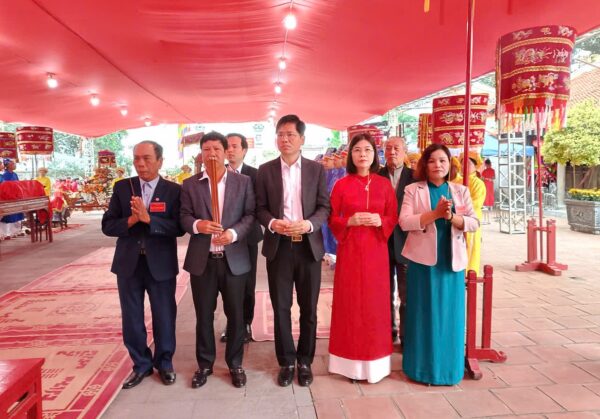 Không khí lễ hội Chử Đồng Tử – Tiên Dung 2026